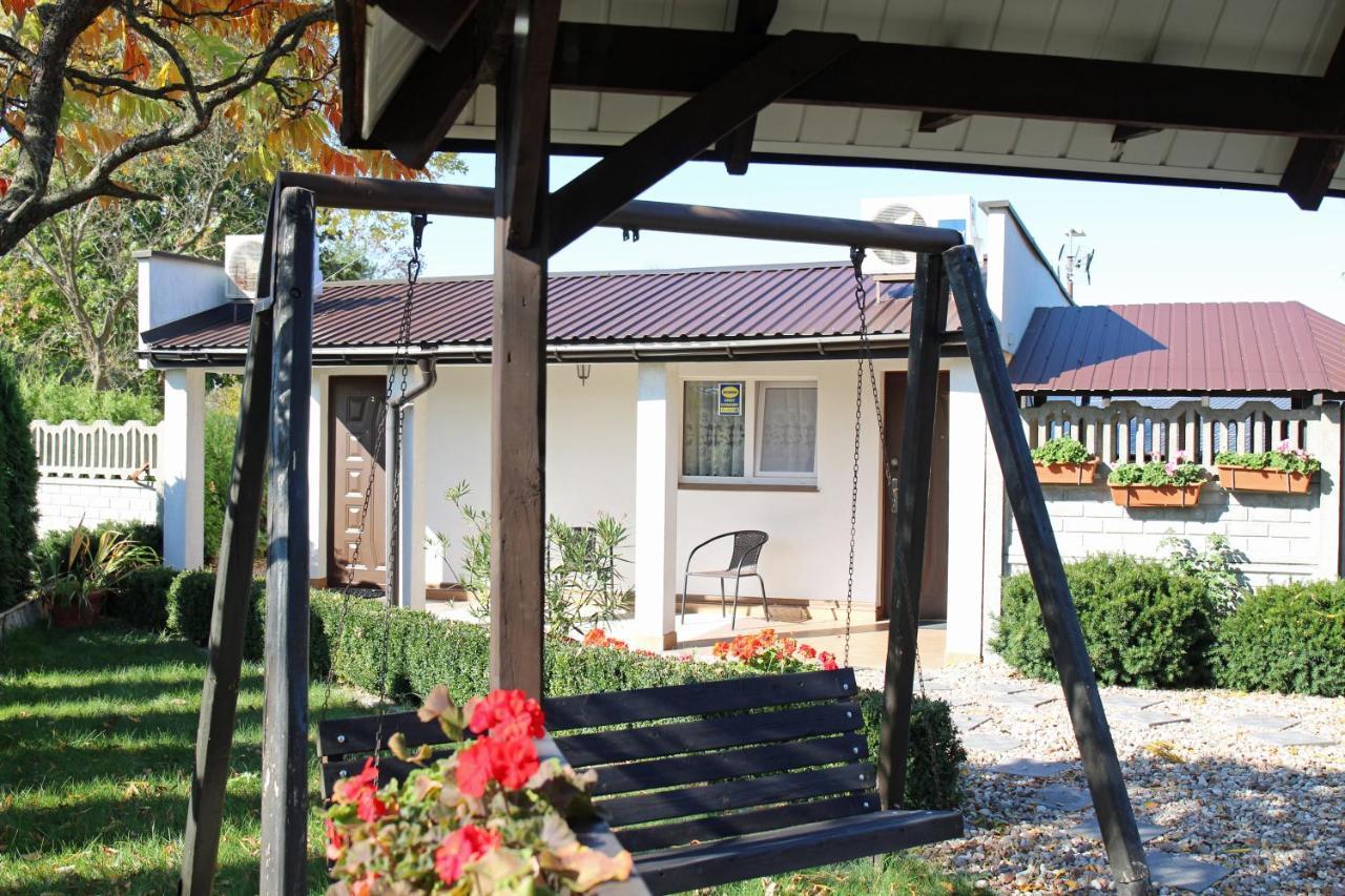 Мотель Bar Malwa Александрув-Лодзький Екстер'єр фото